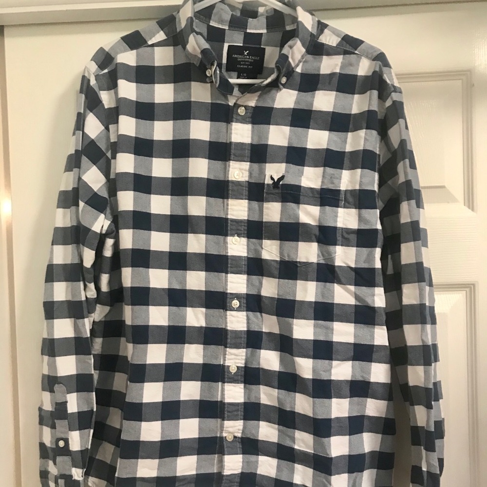 American Eagle Men’s Button Down